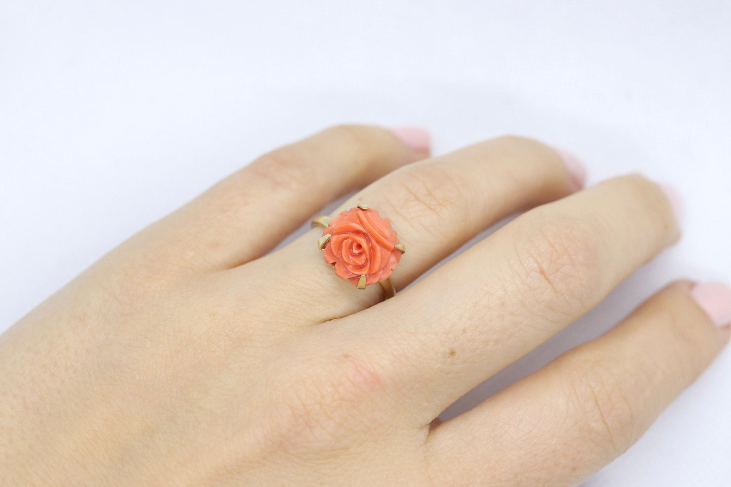 14k Coral Carved Pink Cabochon ring. 14k CARVED Rose flower Peach Coral solitaire.