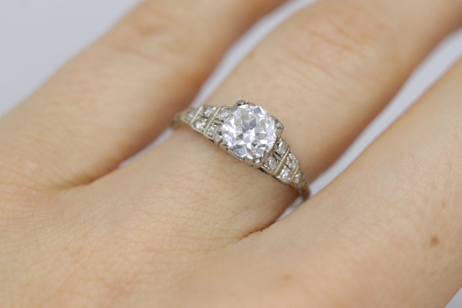 18k ART DECO Diamond 1ctw solitaire ring. 18k Large diamond engagement ring.