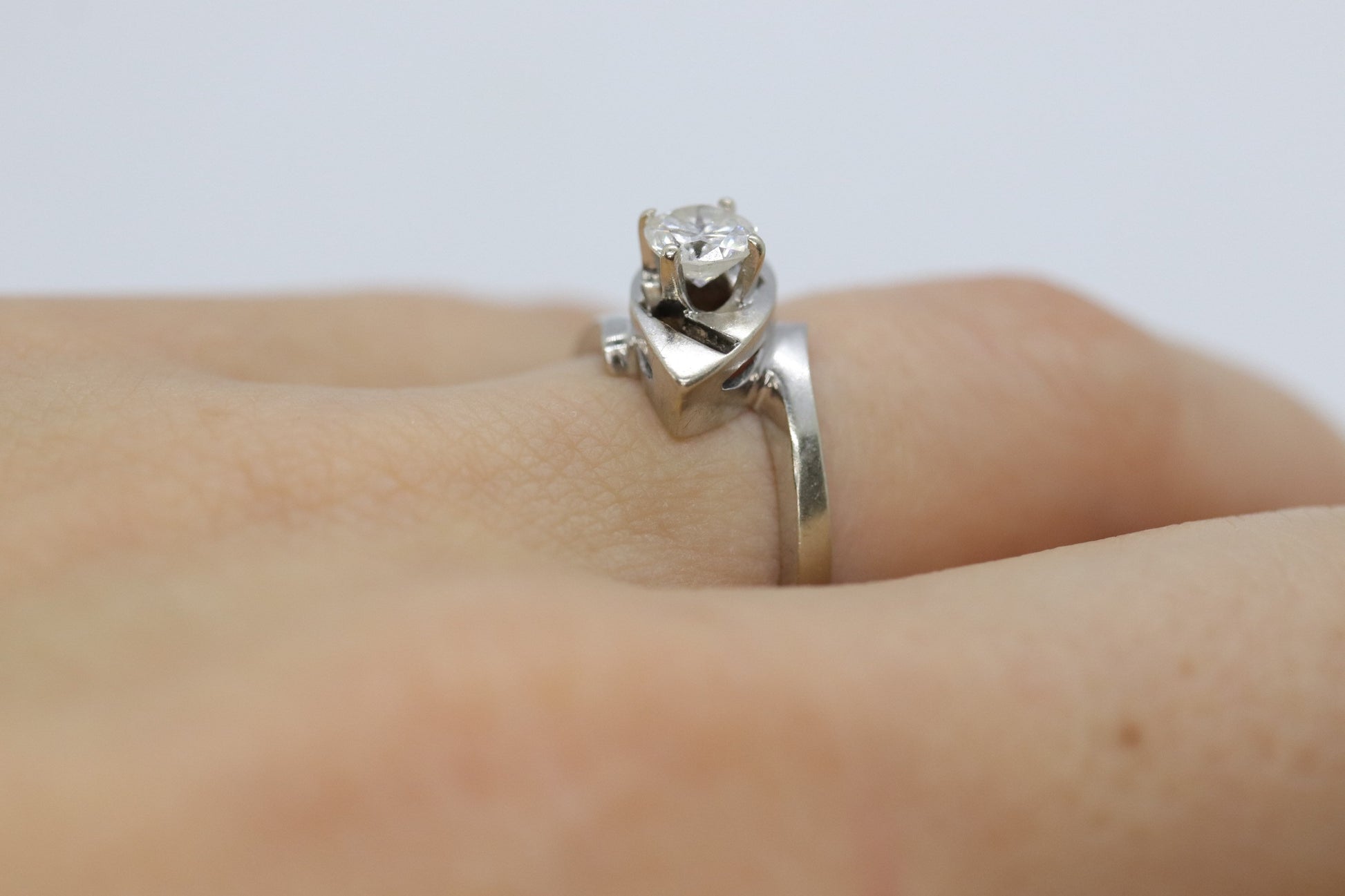 14K Bypass Diamond Solitaire Ring. Total 0.48ct Diamond Solitaire.  Stacked. Toi et moi band. White Gold ring. Sz5.5