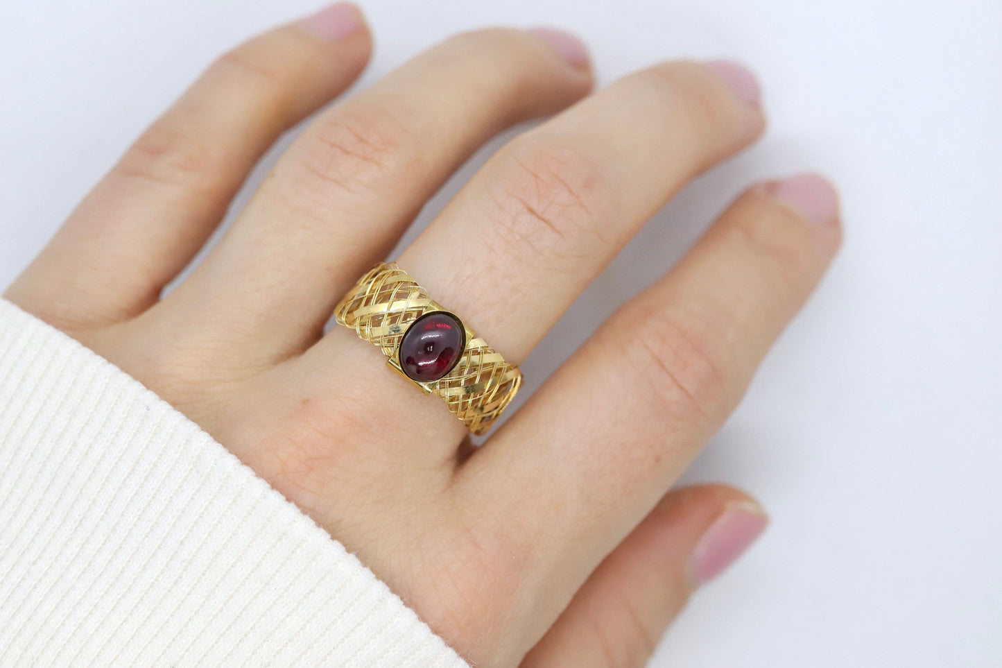 14k Rubellite Tourmaline Cabochon ring. 14 MESH ring band.