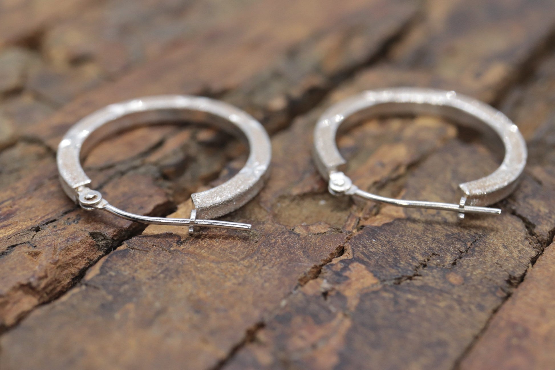 14k White Gold HOOP Earrings. 14k Hoop Textured Engraved thin dangle earrings. st58/65