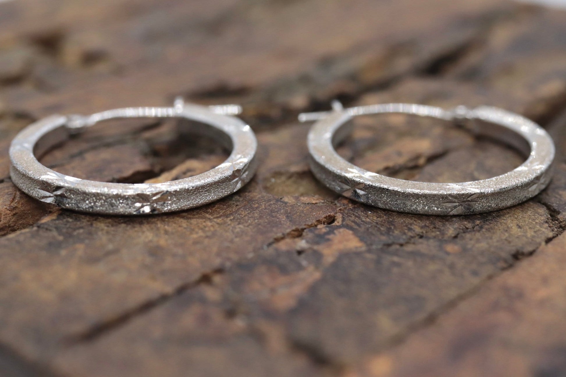 14k White Gold HOOP Earrings. 14k Hoop Textured Engraved thin dangle earrings. st58/65