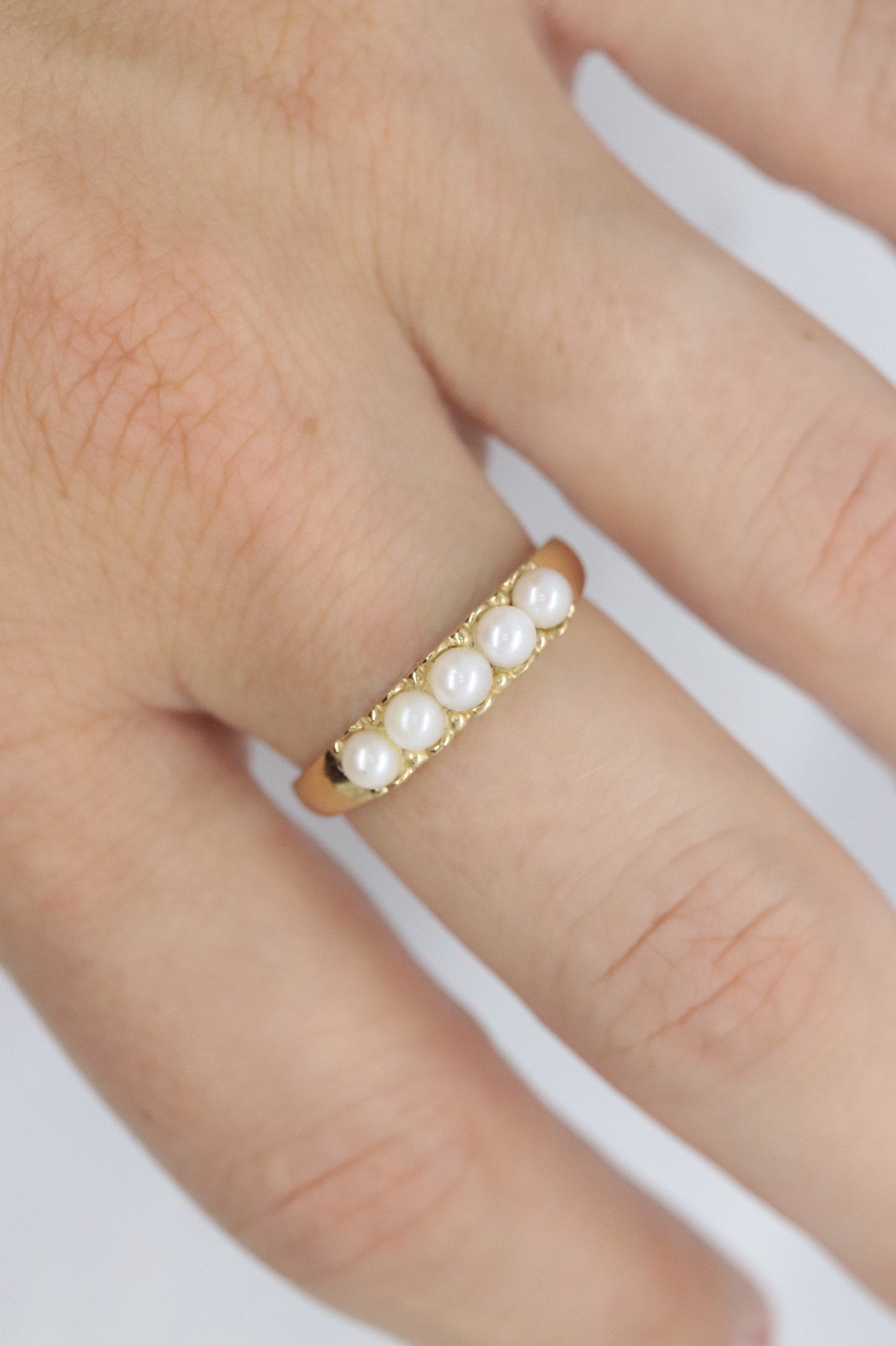 14k Pearl Cluster ring. Straight Pearl Cluster Band. st (69/00)