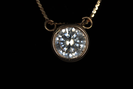 14k Solitaire Pendant  Necklace. Large CZ Diamond Pendant with 16in S link necklace (56/35)