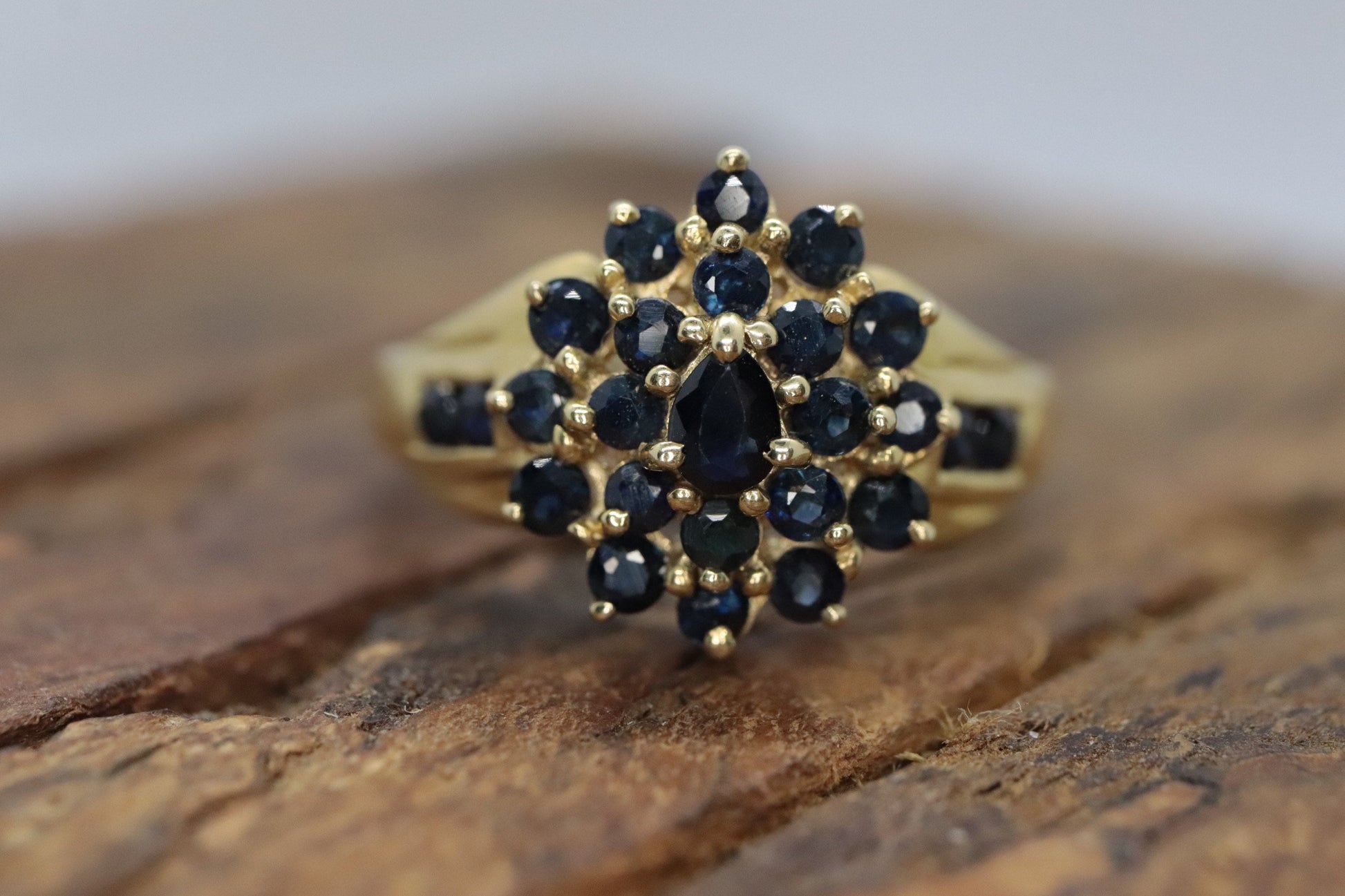 14k Dark Blue Sapphire Cluster ring. Sapphire Halo cluster ring. Size 8 stock(109/25)