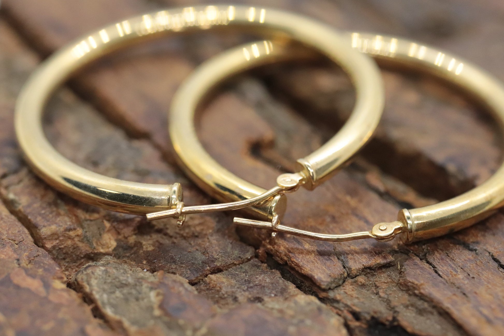 14k Gold Puffed Hollow HOOP Earrings. Large HOOP earrings by JCM Jacmel. Wide Hoops. st54/63