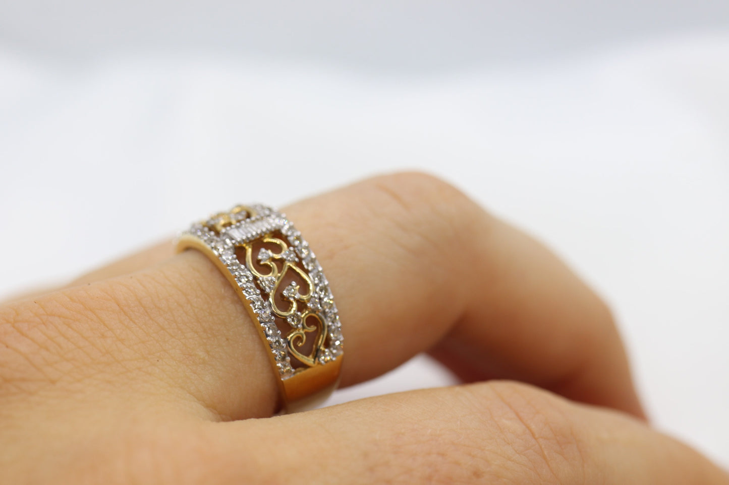 14k Diamond Dome band. Diamond Filigree Intricate Detail Open scroll ring. Baguette and Round diamonds. st(126/50)