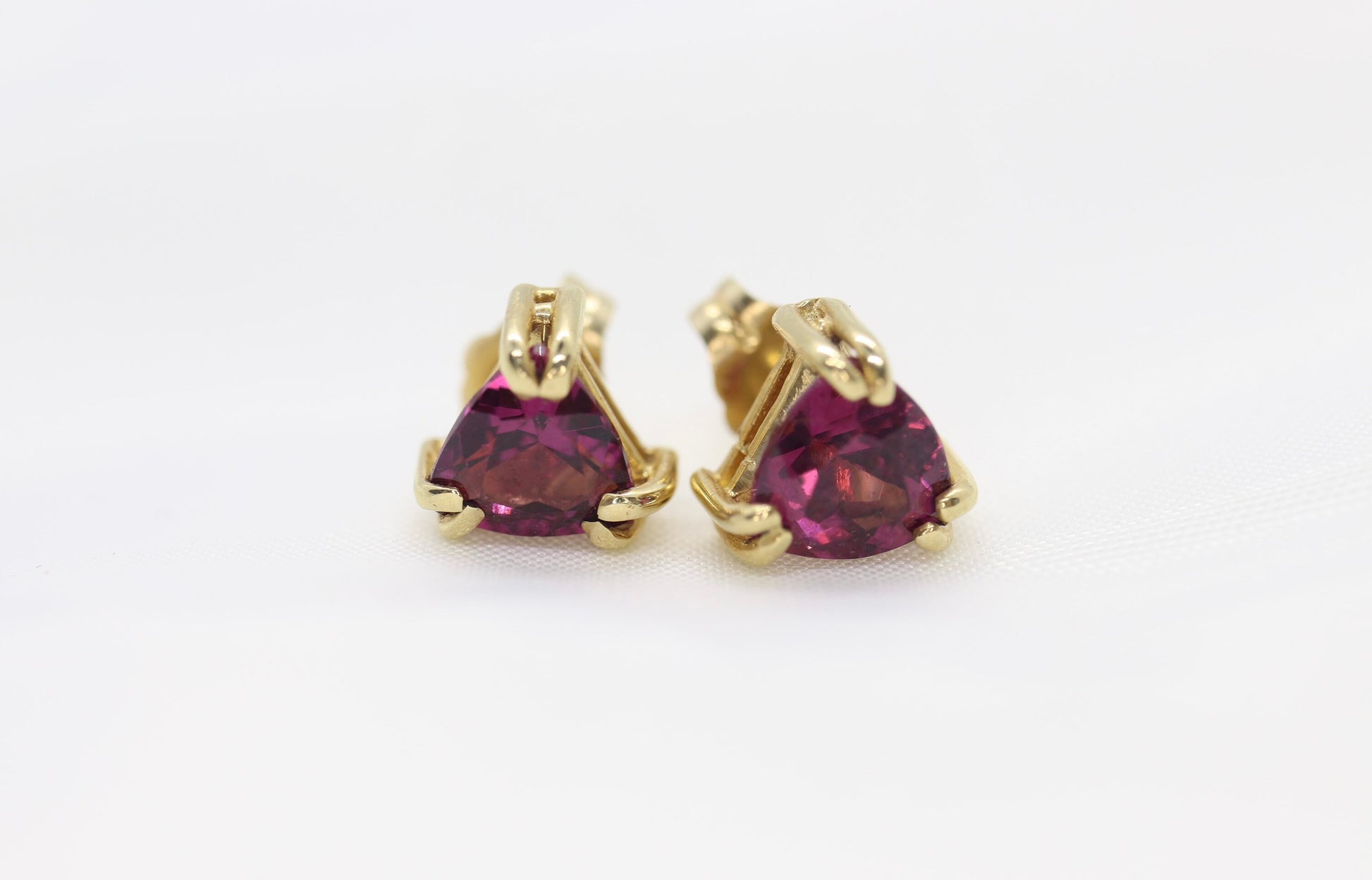 14k Tourmaline Stud Earrings. Rubellite Pink Tourmaline Trillion Cut Stud Prong earrings. st(30/66)