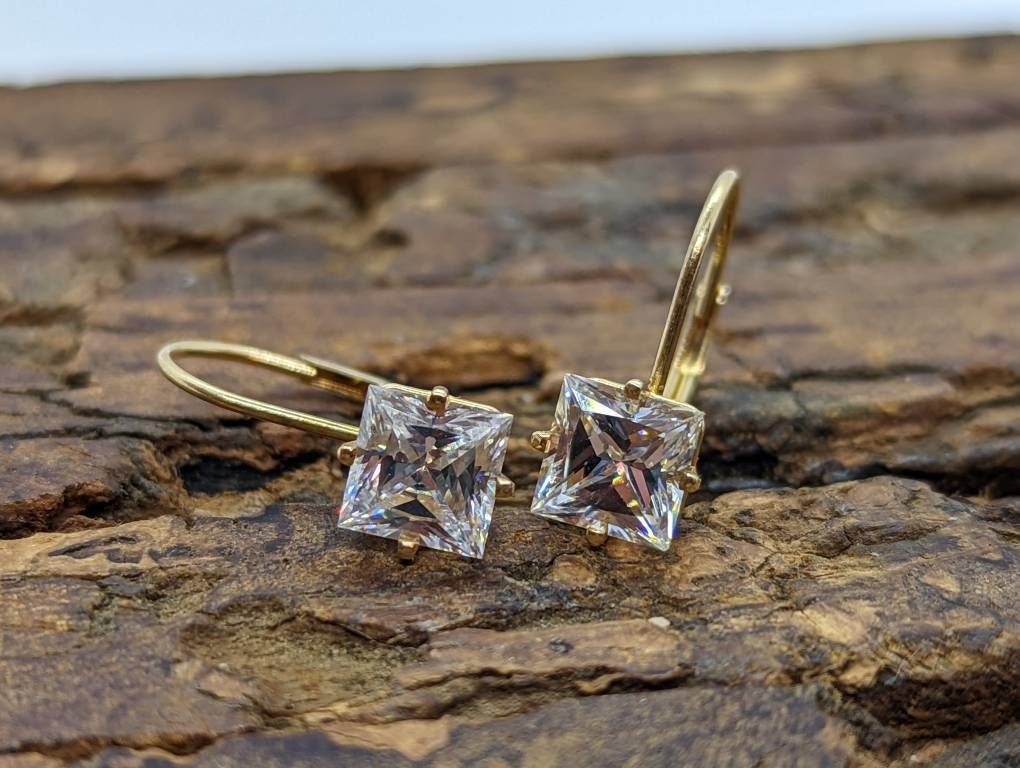 14k Princess diamond CZ dangle earrings. st(88/11)