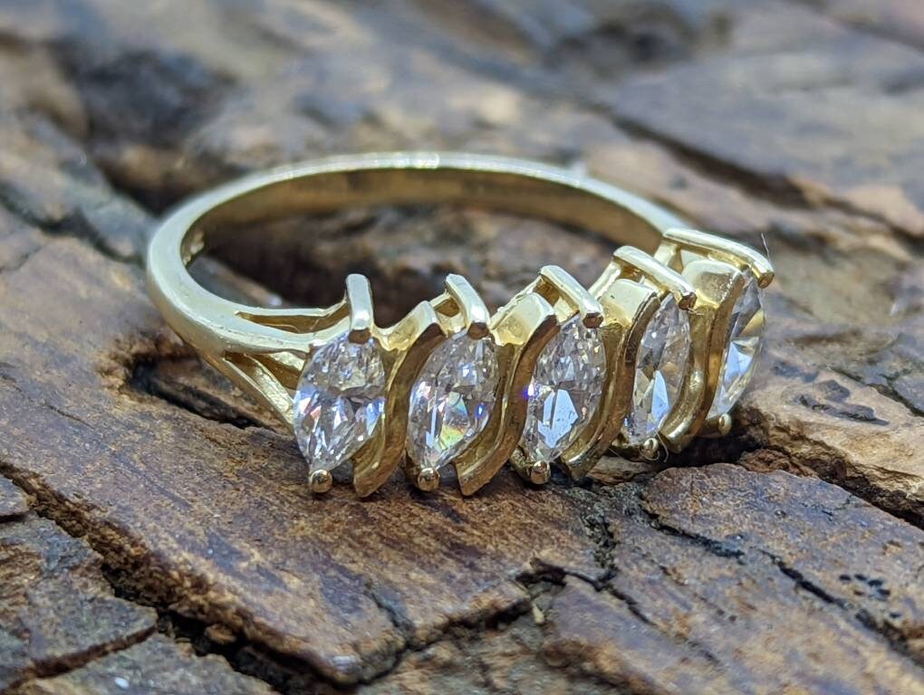 14k Marquise Diamond CZ  Ring.  Yellow Gold and CZ band st(88/11)