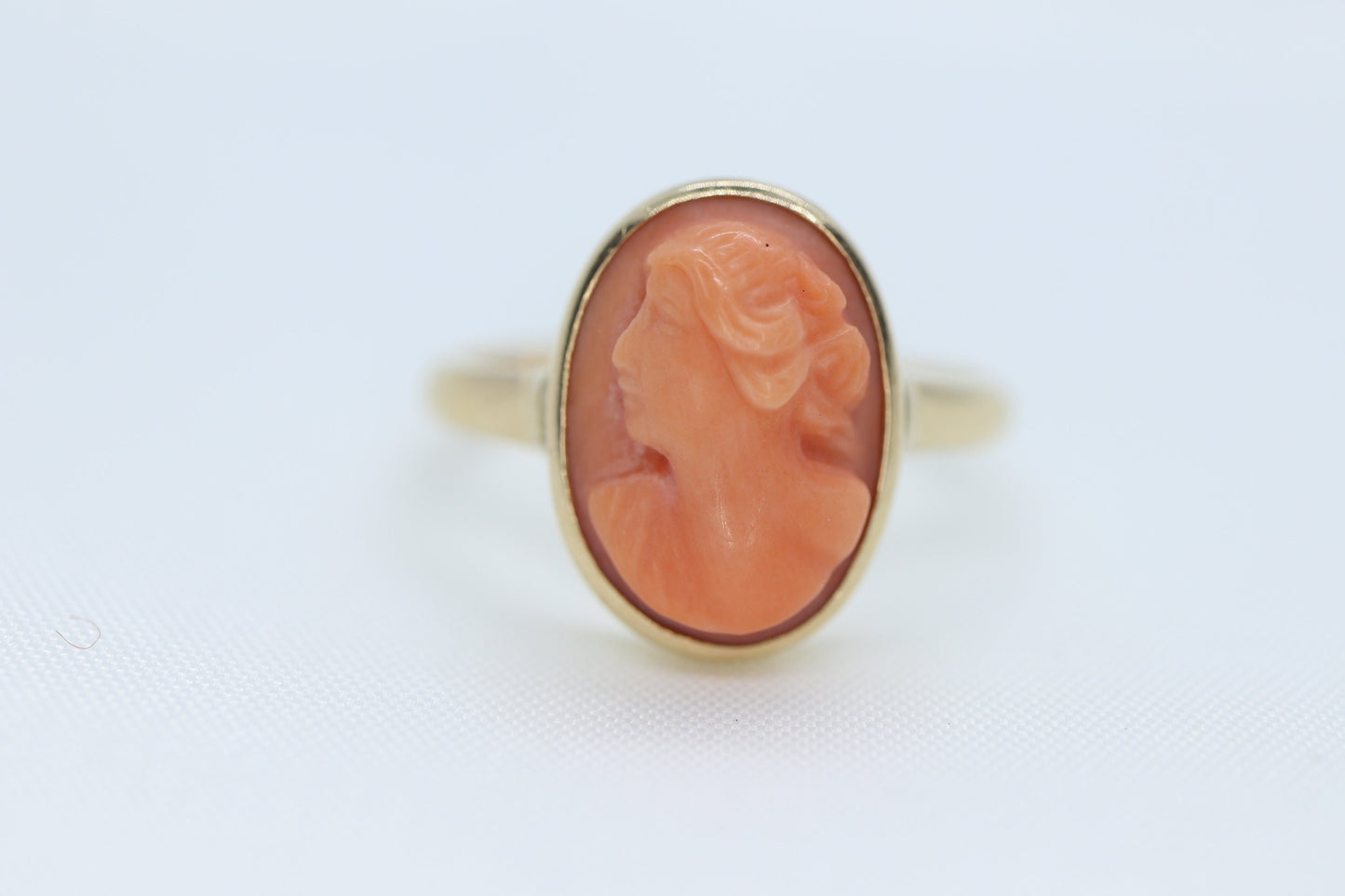 Antique Coral cameo bezel ring. 10k Gold  Carved coral cameo dainty oval signet pinky pinkie ring. st(173)