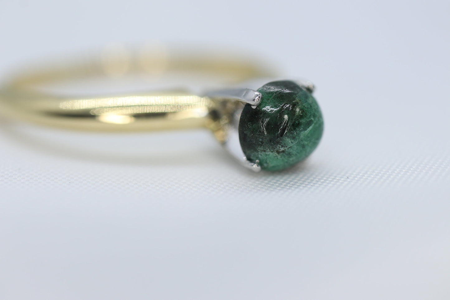 18k Green Agate Jade Jadeite ring. green cabochon ring. st(74/75)