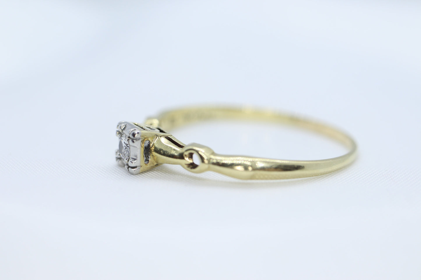 Art Deco Diamond ring. 14k Yellow and PLATINUM Square table. st(138)