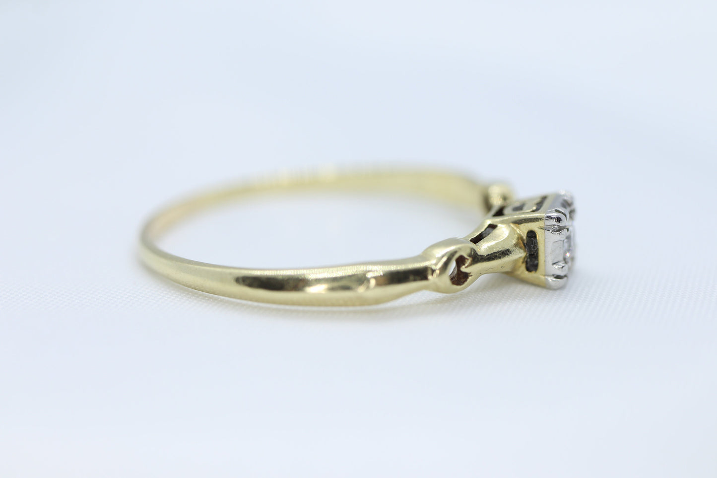 Art Deco Diamond ring. 14k Yellow and PLATINUM Square table. st(138)