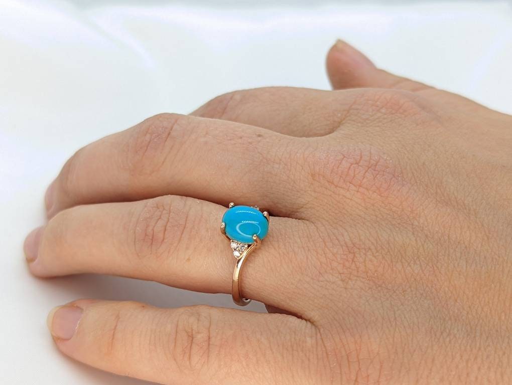 10k Large Turquoise Cabochon and Diamond Ring. 14k Aquamarine Turquoise Ring (74/75)