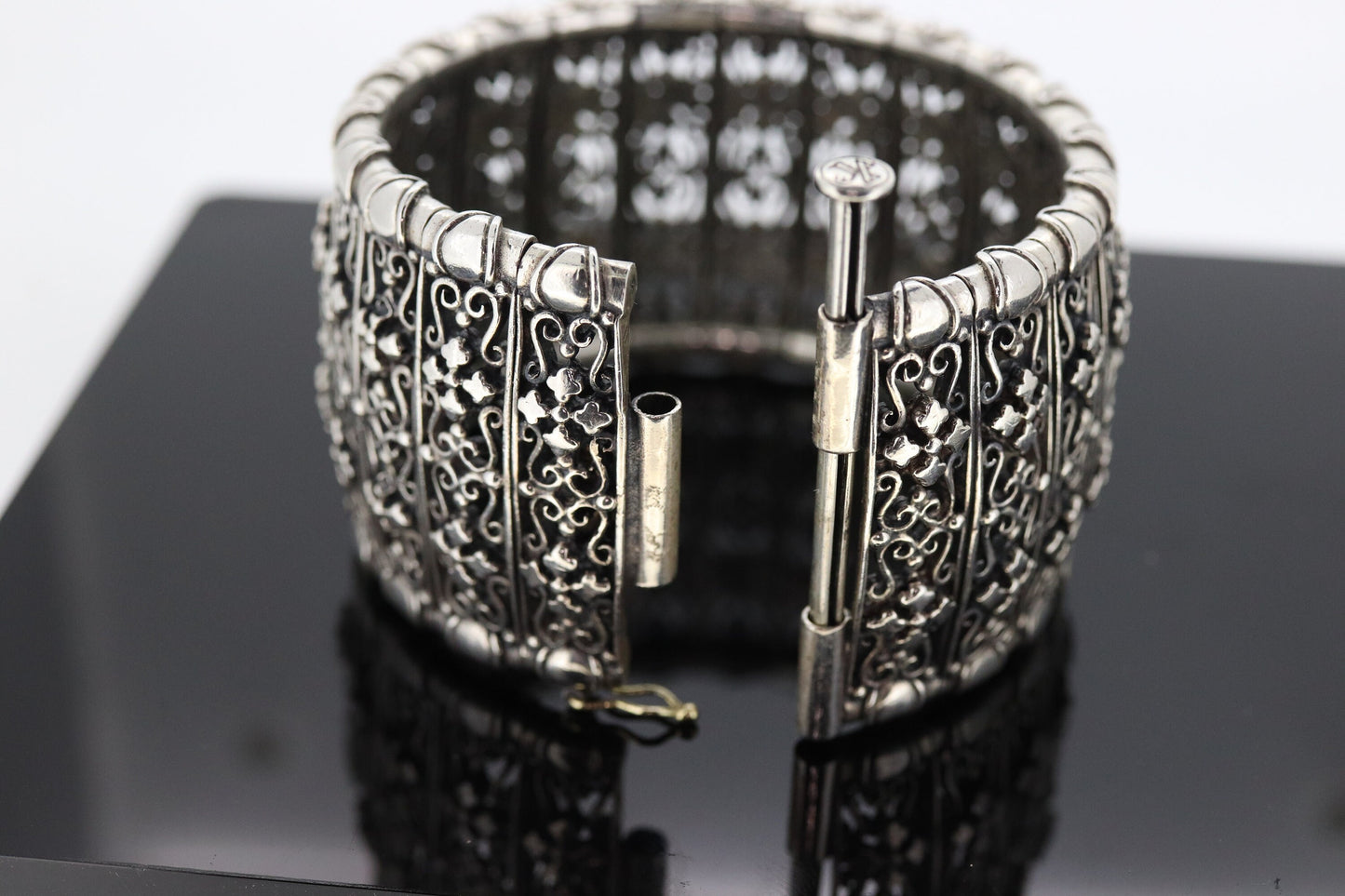 KONSTANTINO Bracelet. Heavy sterling Silver and 18k Bracelet Bangle Cuff HERA Konstantino Collection (st269)