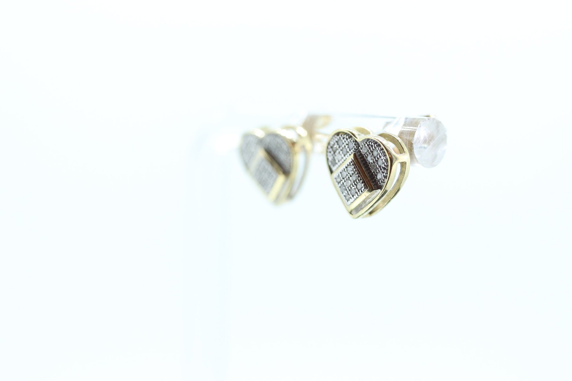 10k Diamond Pave HEART stud earrings. 10k Heart Pave Diamond Jewelry. st(63)