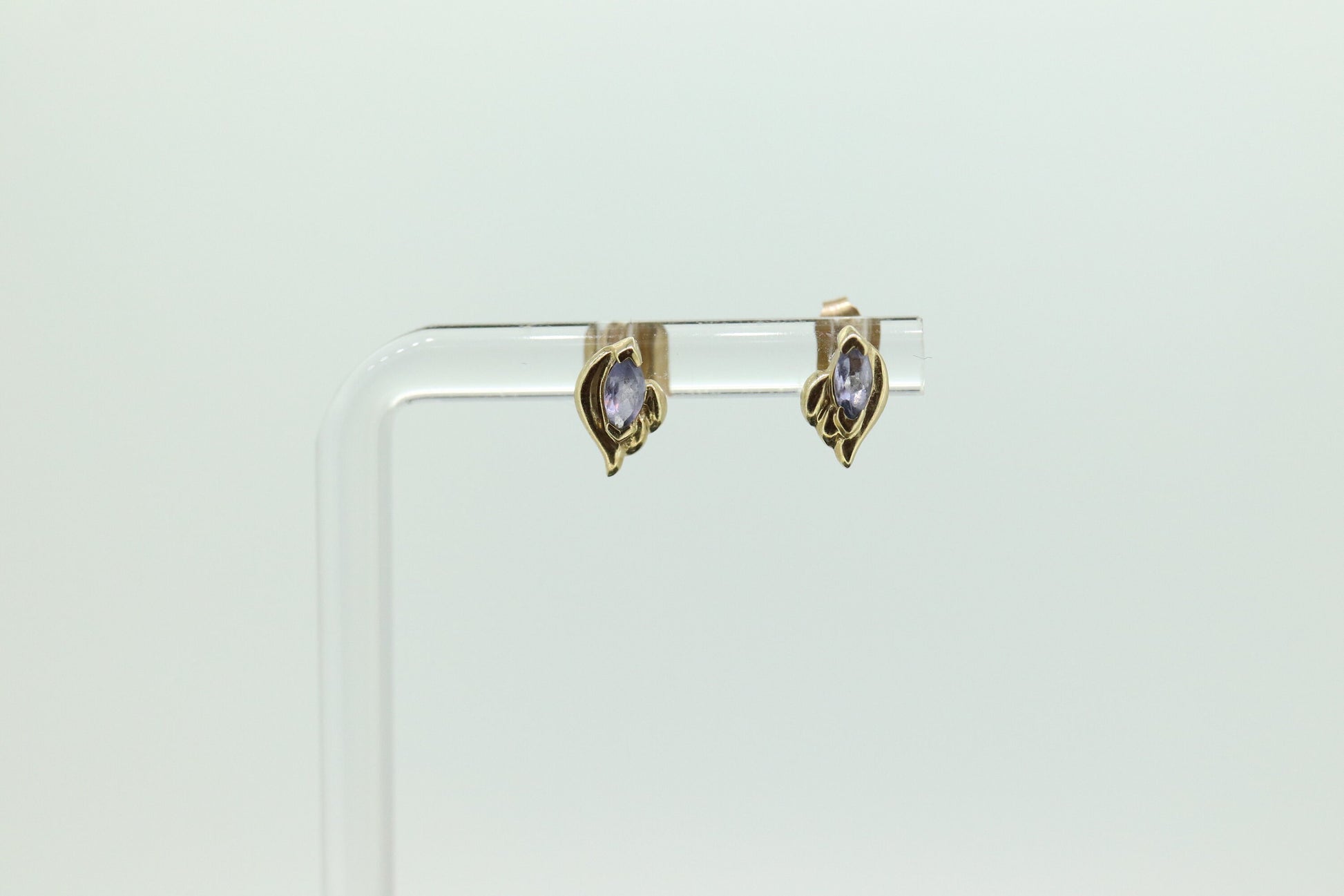 Tanzanite 10k Gold Stud Earrings. Marquise cut Tanzanite studs. st(32)