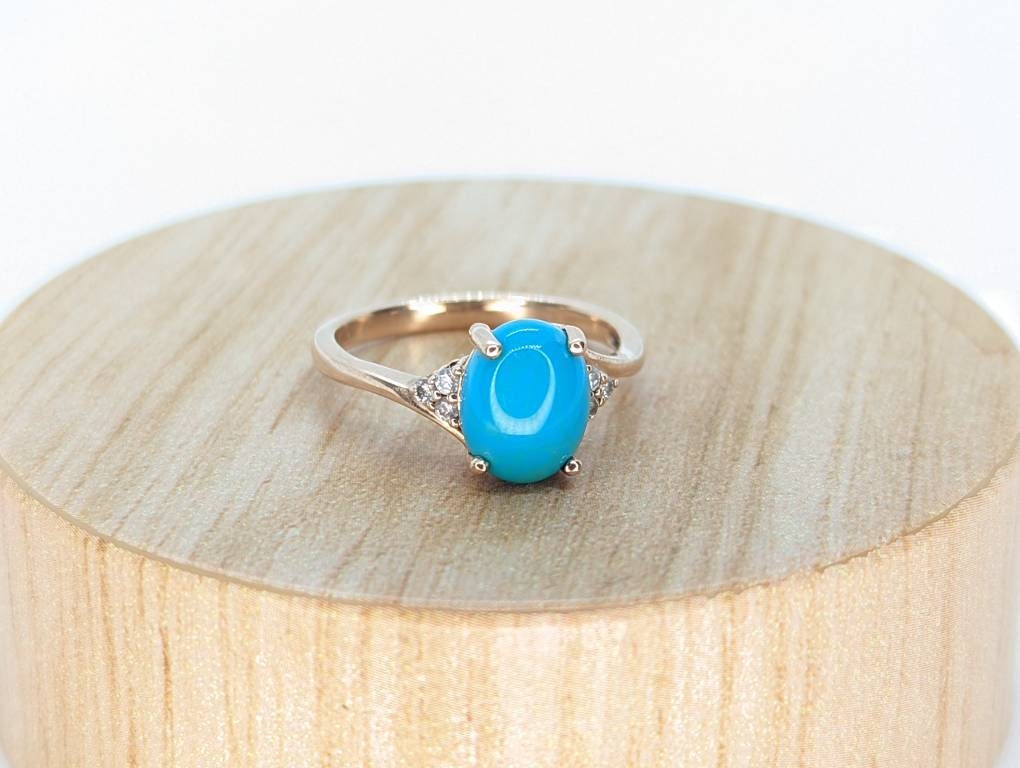 10k Large Turquoise Cabochon and Diamond Ring. 14k Aquamarine Turquoise Ring (74/75)