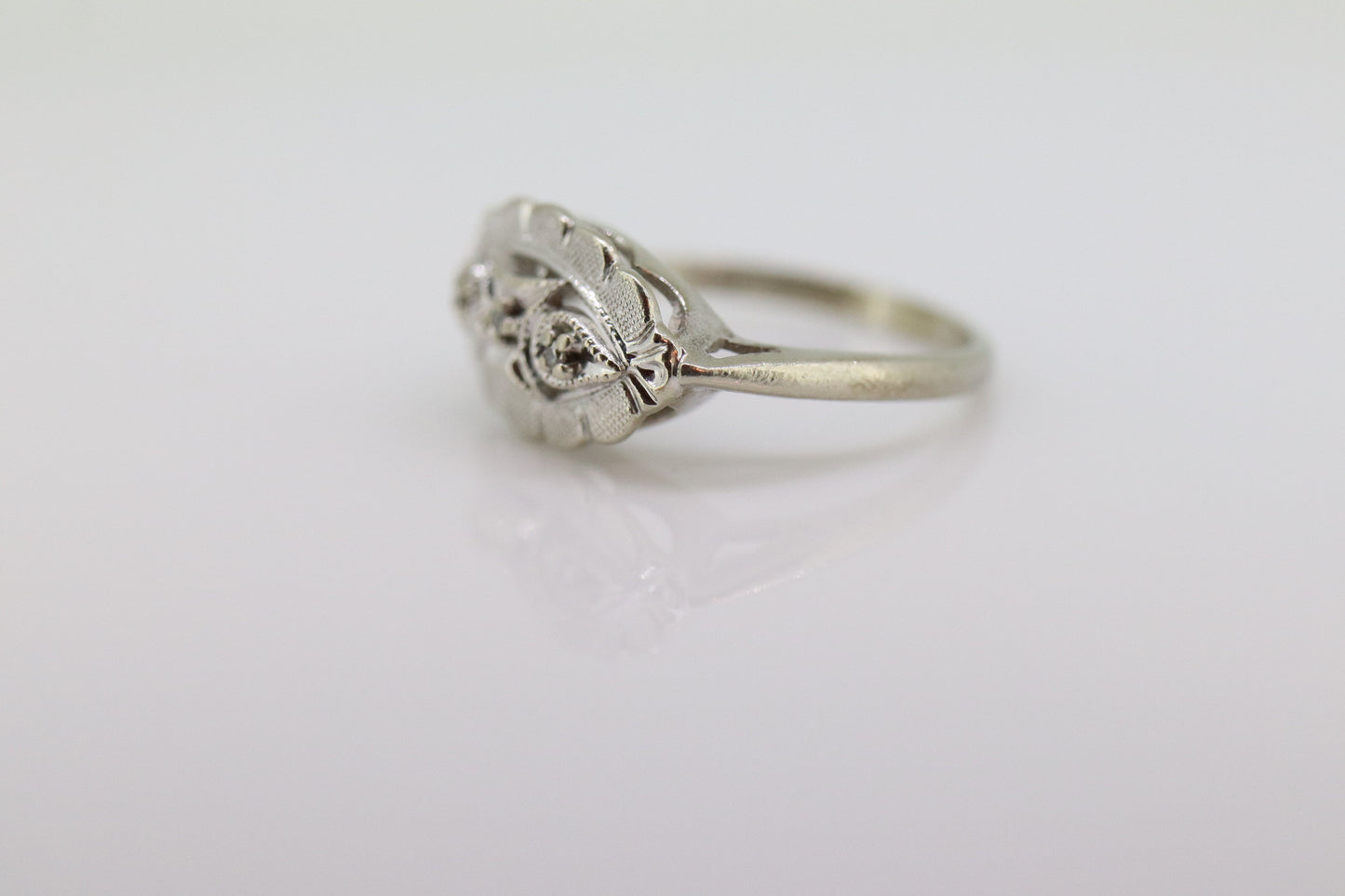 Marquise Signet Ring. Vintage 10k Tiny Diamond white Gold Signet Ring. 10k White Gold Statement Ring. st(75)