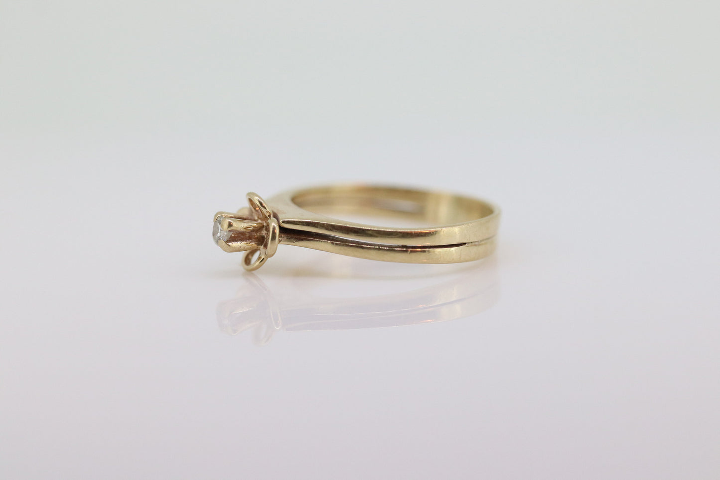 Vintage 10k Yellow Gold Diamond Wedding Ring set. Small diamond flower Bridal Set ring. st(100)