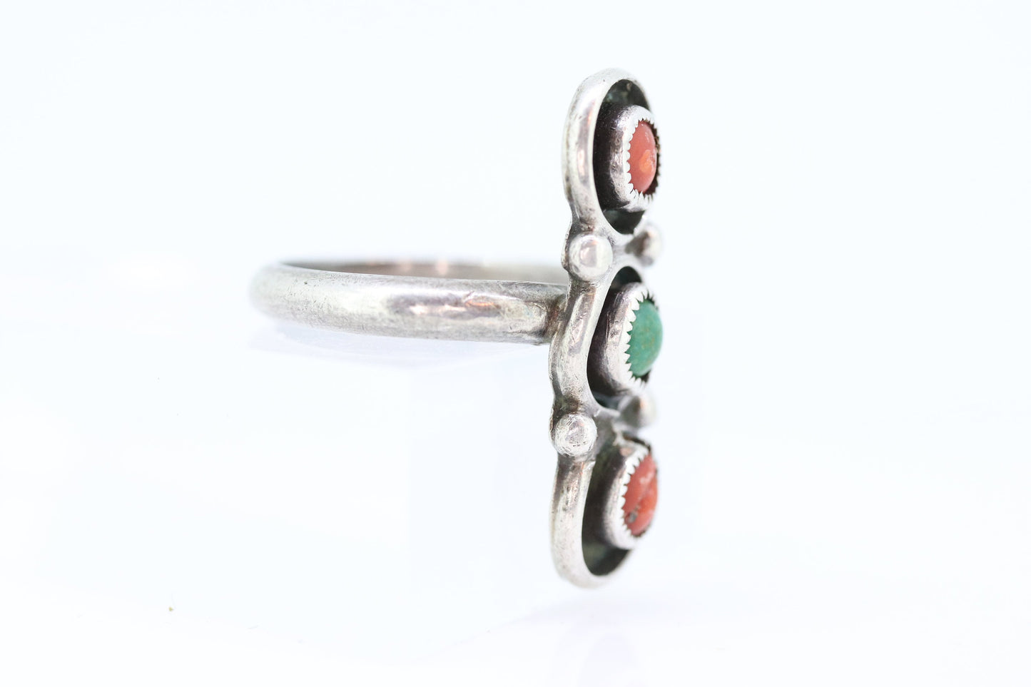 ZUNI Sterling Silver Signet ring. Navajo Green Turquoise Oyster Trio Cluster Ring.  St(14)