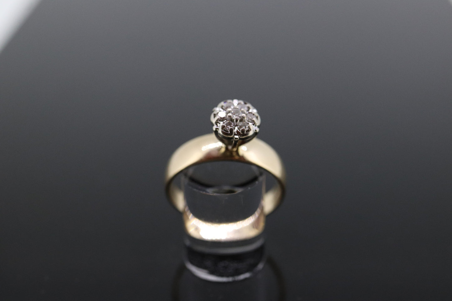 Diamond Daisy Cluster Elevated on Ring. 10K Diamond Daisy. Vintage Diamond Flower Cluster ring. st(175)