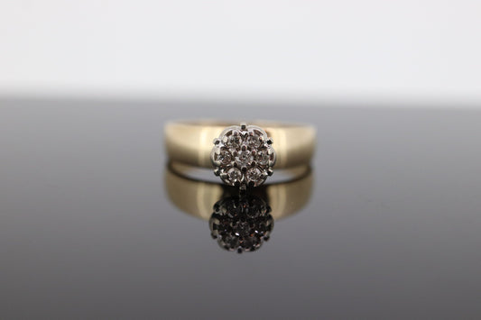 Diamond Daisy Cluster Elevated on Ring. 10K Diamond Daisy. Vintage Diamond Flower Cluster ring. st(175)