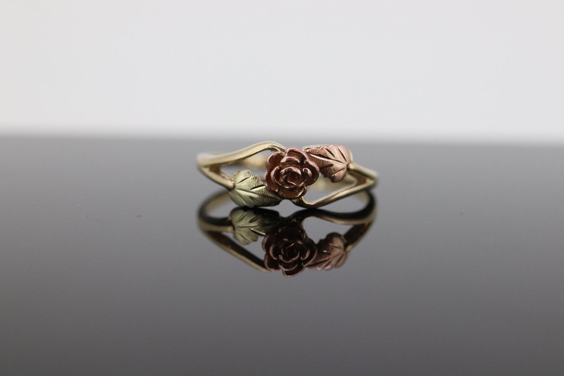 Black Hills Gold Ring. 10k FLOWER ROSE Multi-Tone Black Hills Gold Statement Ring. size 10 stock(72)