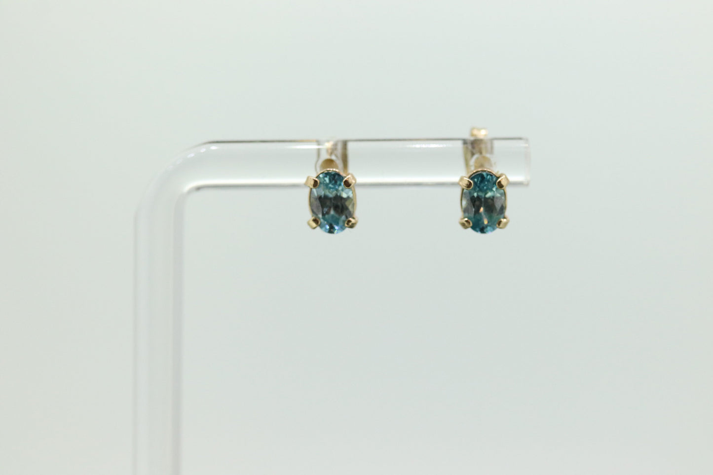 10k Blue Topaz STUD earrings. 10k Dainty oval Topaz stud earrings. st(45)