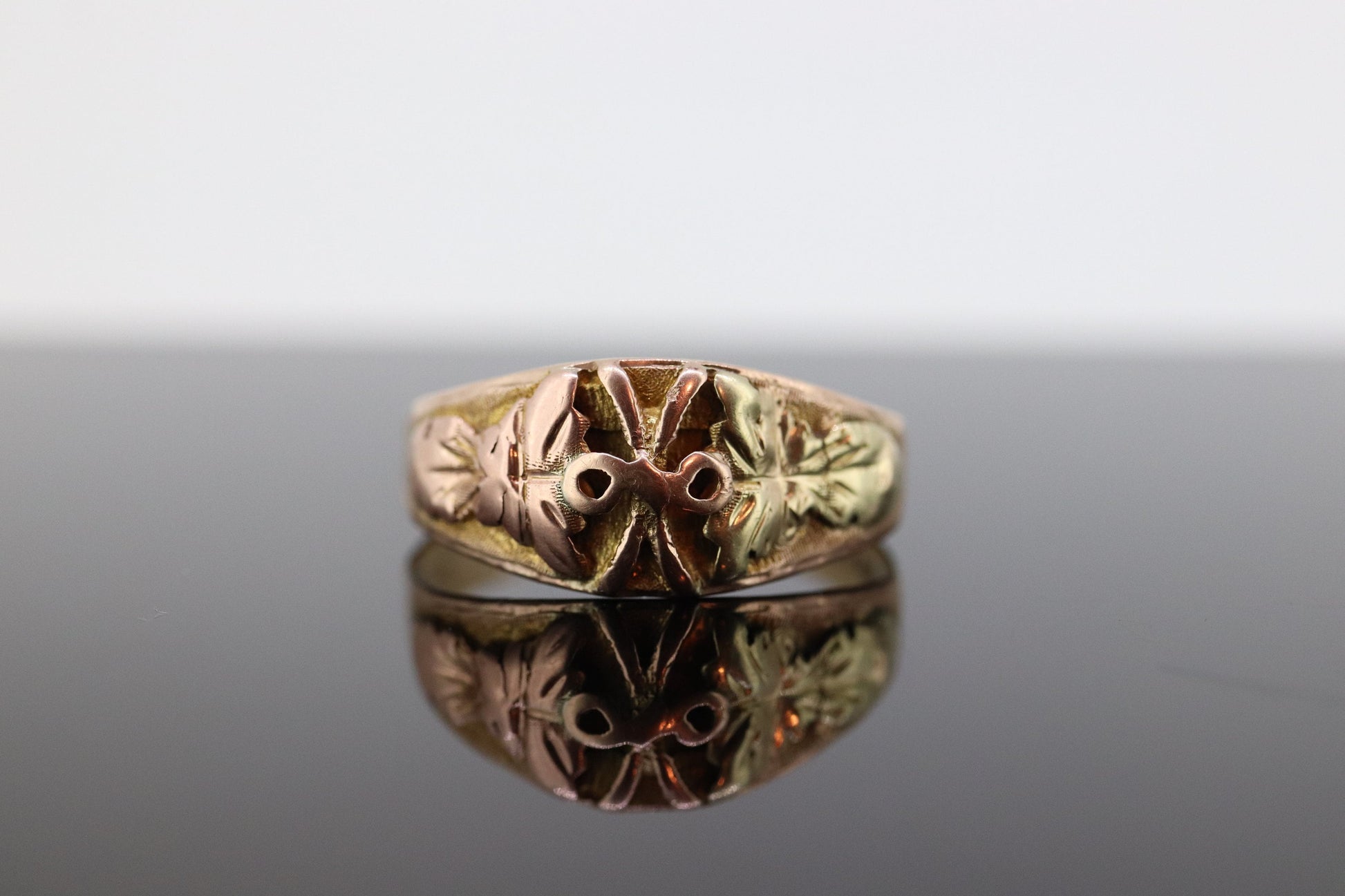 Black Hills Gold Ring Mens. Heavy 10k Multi-Tone Black Hills Gold Thick BAND. Sz 14 ST(167)