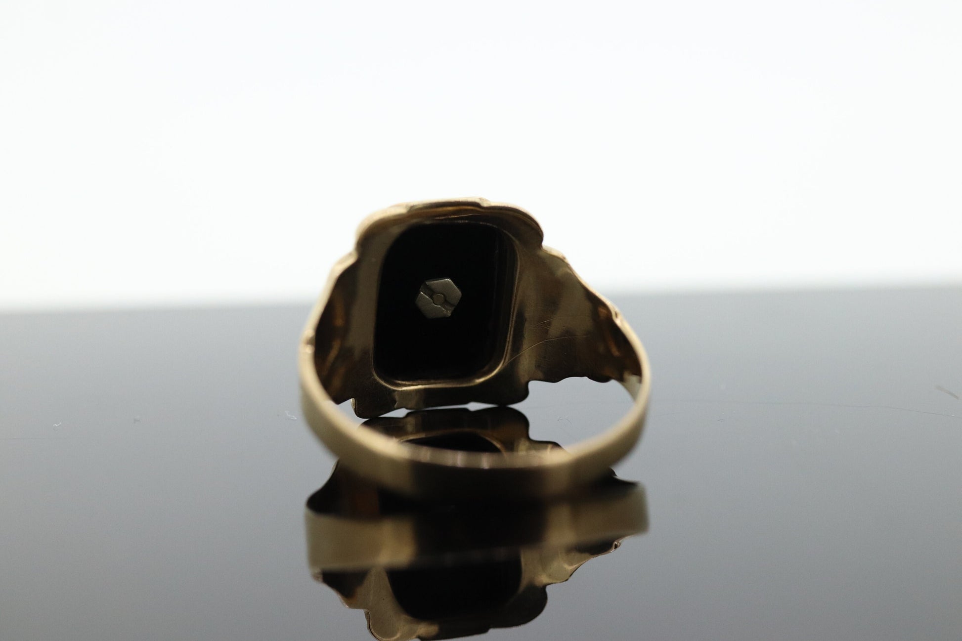 10k ONYX L I or E ring. 10k Letter L or E statement ring. Calligraphy L or E initial Men or Women ring. st(86)