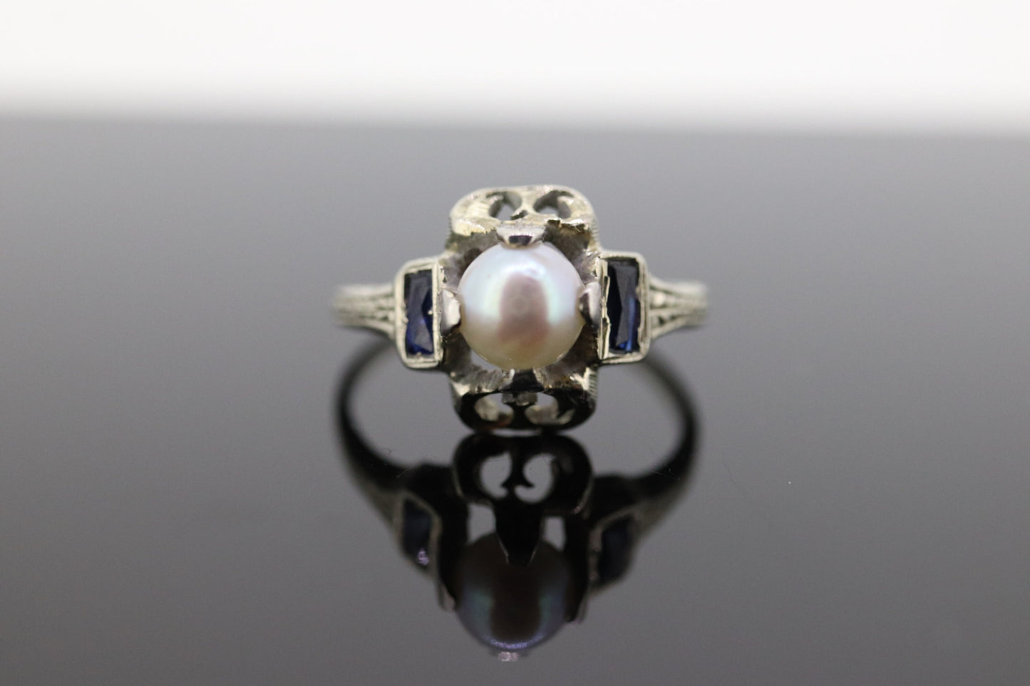 Antique Pearl Sapphire ring. 20k white gold engraved Open ring. 1920s 20k Gold Engraved band. st(276)