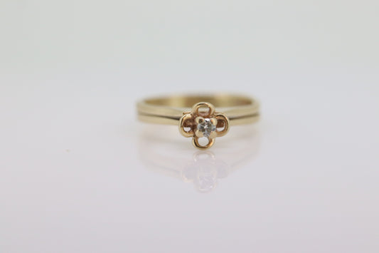 Vintage 10k Yellow Gold Diamond Wedding Ring set. Small diamond flower Bridal Set ring. st(100)