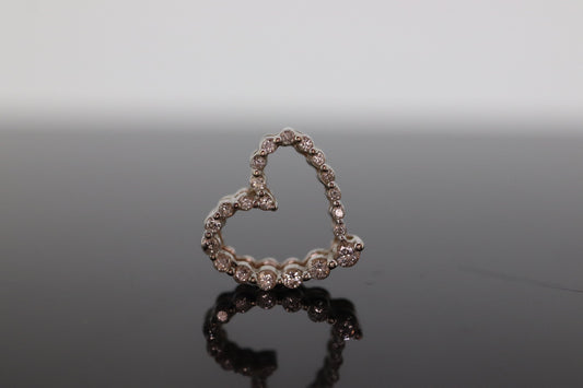 10k Open Heart Diamond Pendant. st(20)