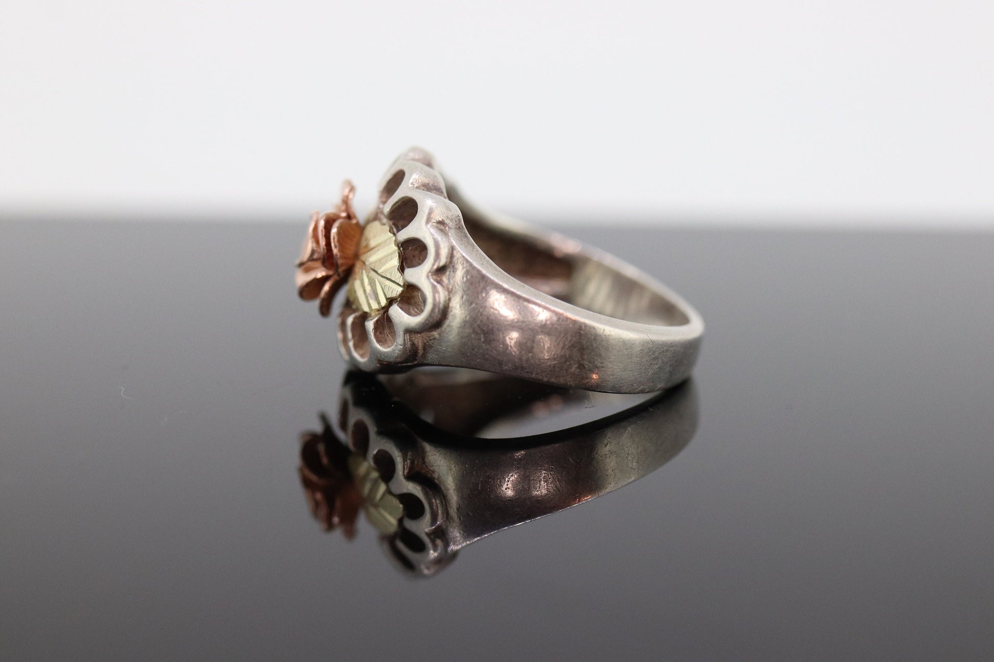 Black Hills Gold Sterling Silver ROSE Band. 10k Black Hills Gold Flower ROSE ring. st(26)