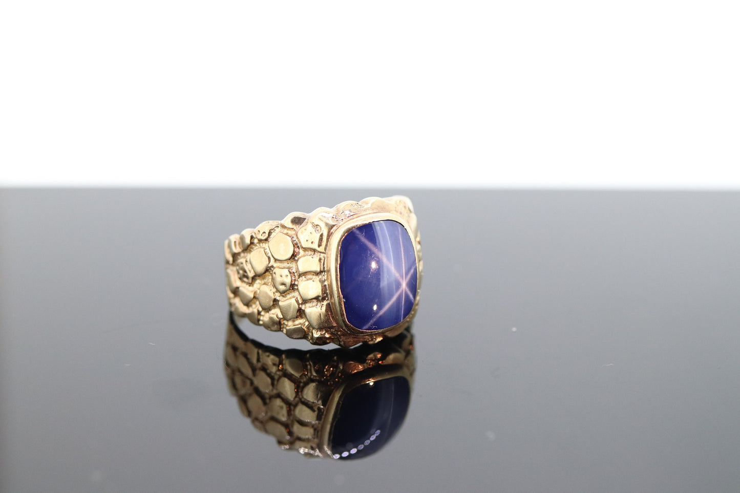 10k Star Sapphire ring. 10k Yellow Gold Nugget Mens Star Sapphire Cabochon signet ring. st(153)