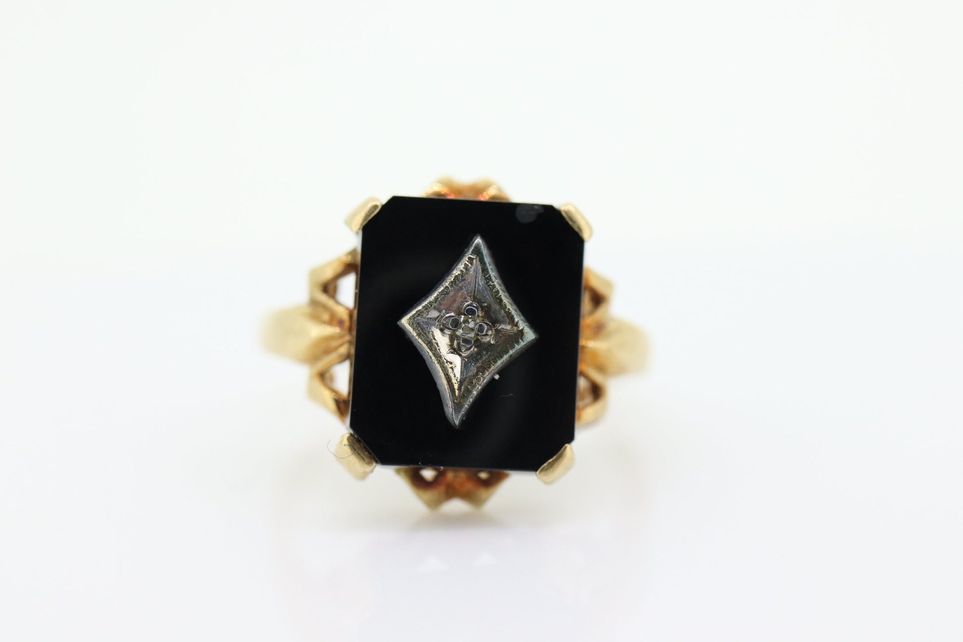 Onyx Diamond Ring. Onyx Diamond Ring. Onyx diamond ring. Onyx Diamond Ring. Onyx Diamond Ring. st(161)