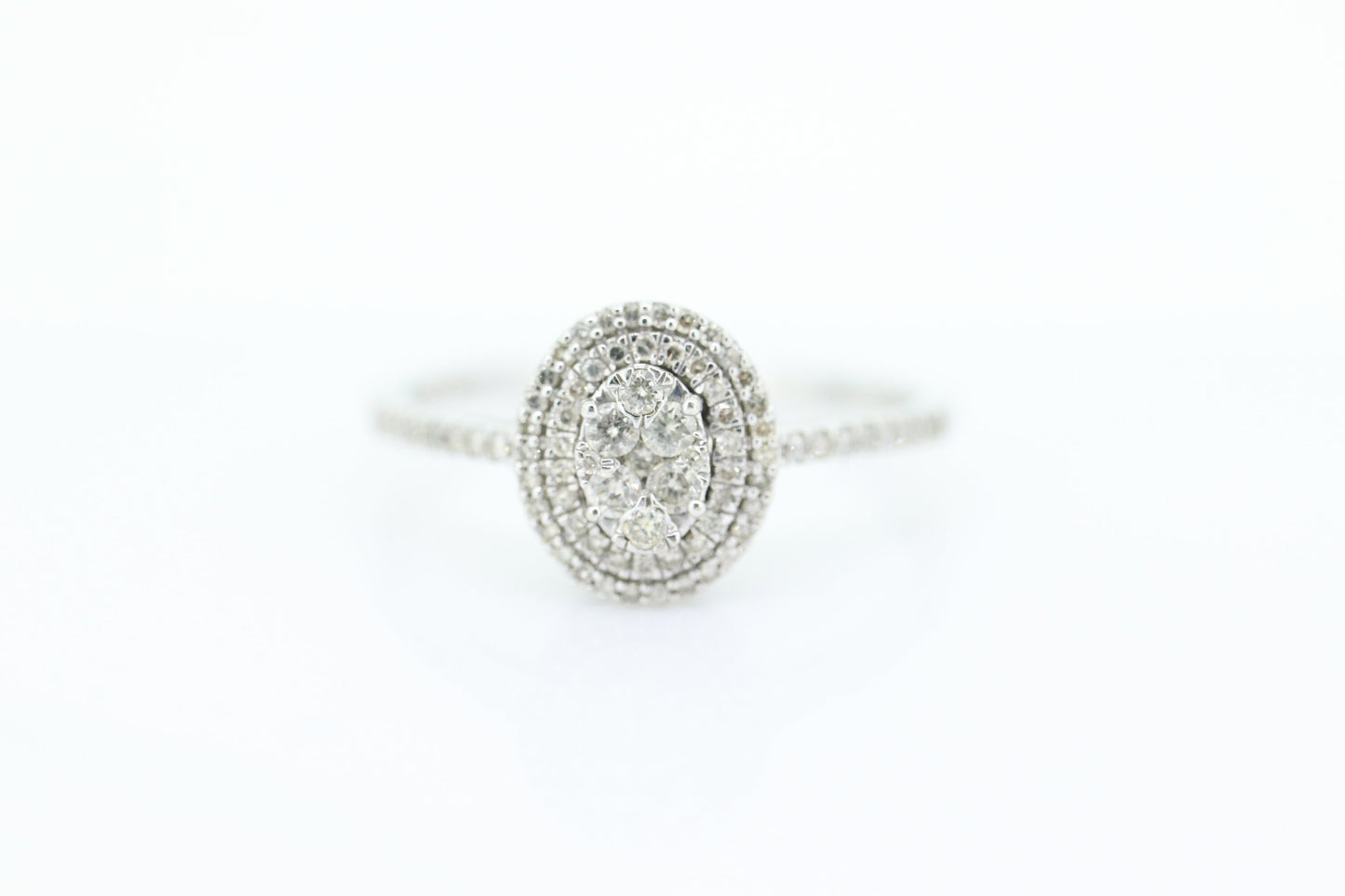 10k Diamond HALO Cluster Elevated Ring. 10k White gold with round diamond Double Halo arrangement. st(92)