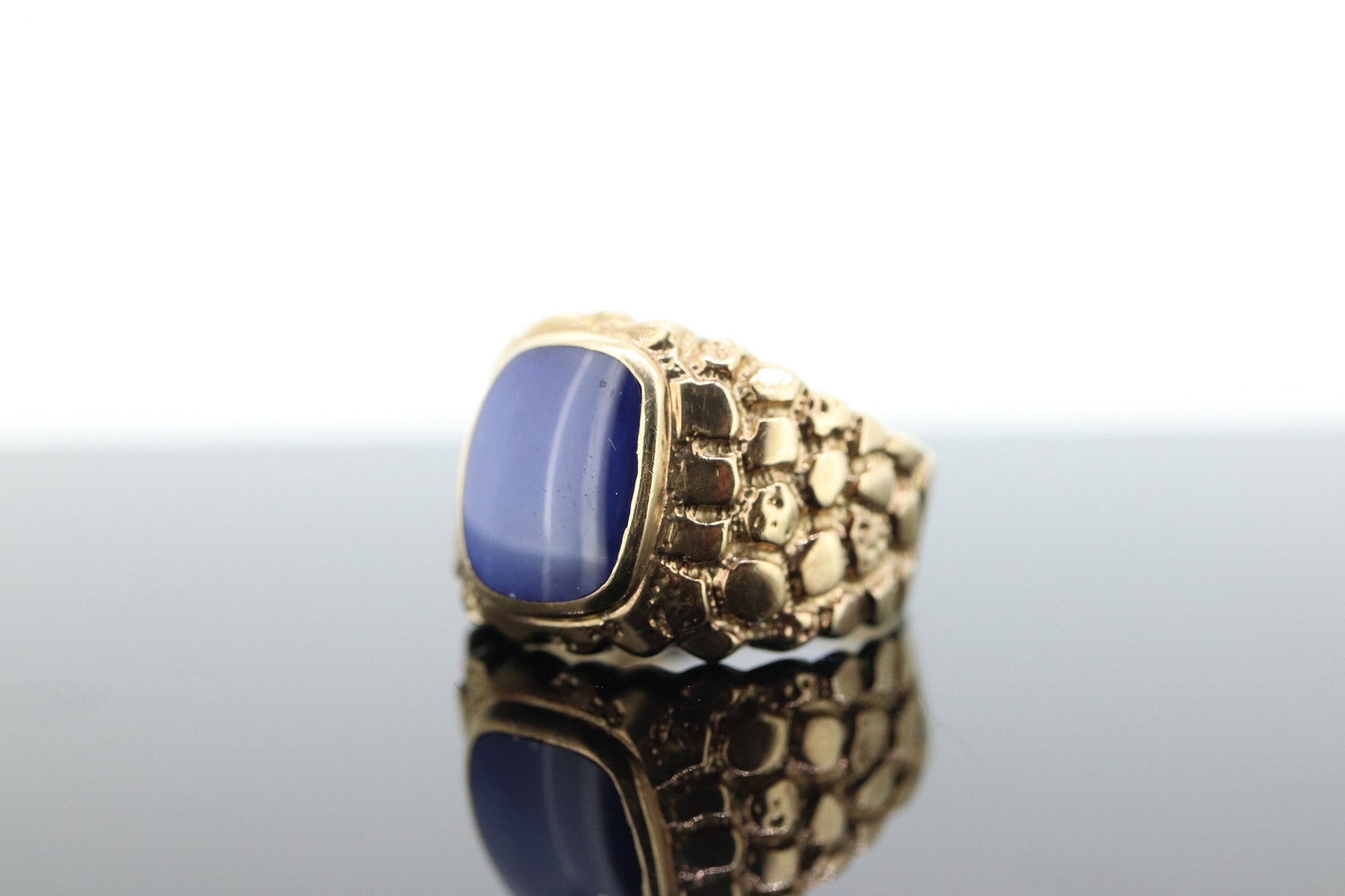 10k Star Sapphire ring. 10k Yellow Gold Nugget Mens Star Sapphire Cabochon signet ring. st(153)
