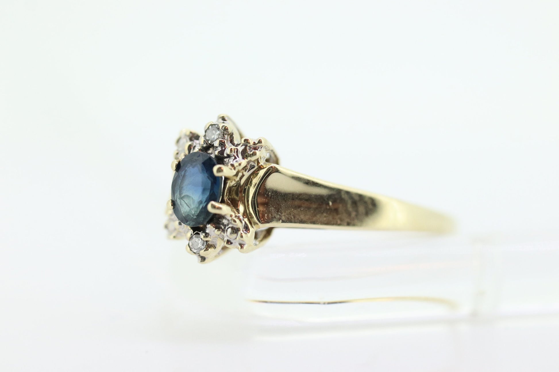 10k Blue Sapphire and Diamond Halo ring. 10k Oval Sapphire Diamond Halo ring. st(89)