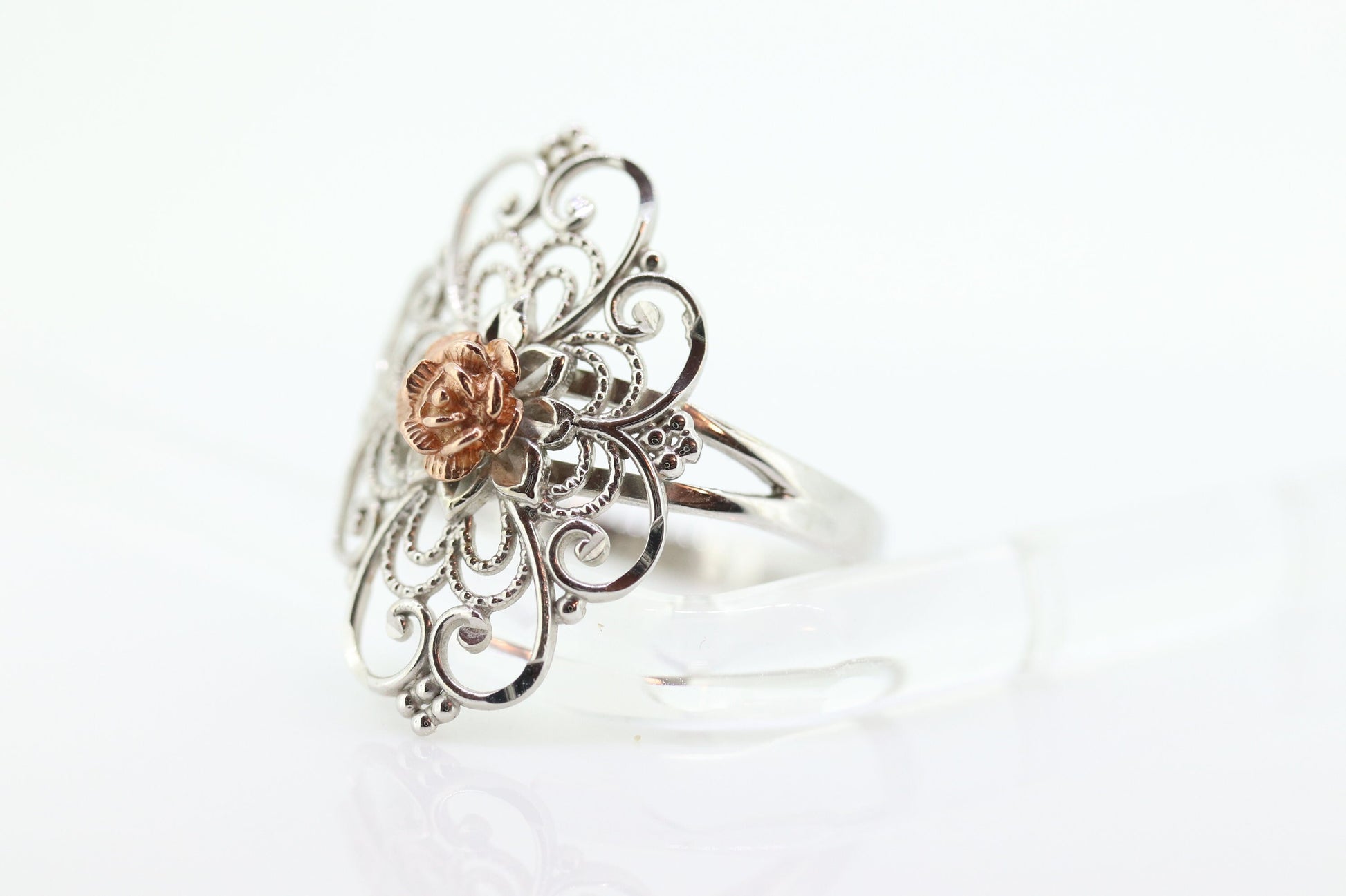 10k Open Flowers Shield ring. 10k Rose White Gold Flower Open scroll filigree Skinny Dainty Michael Anthony ring. st(67)