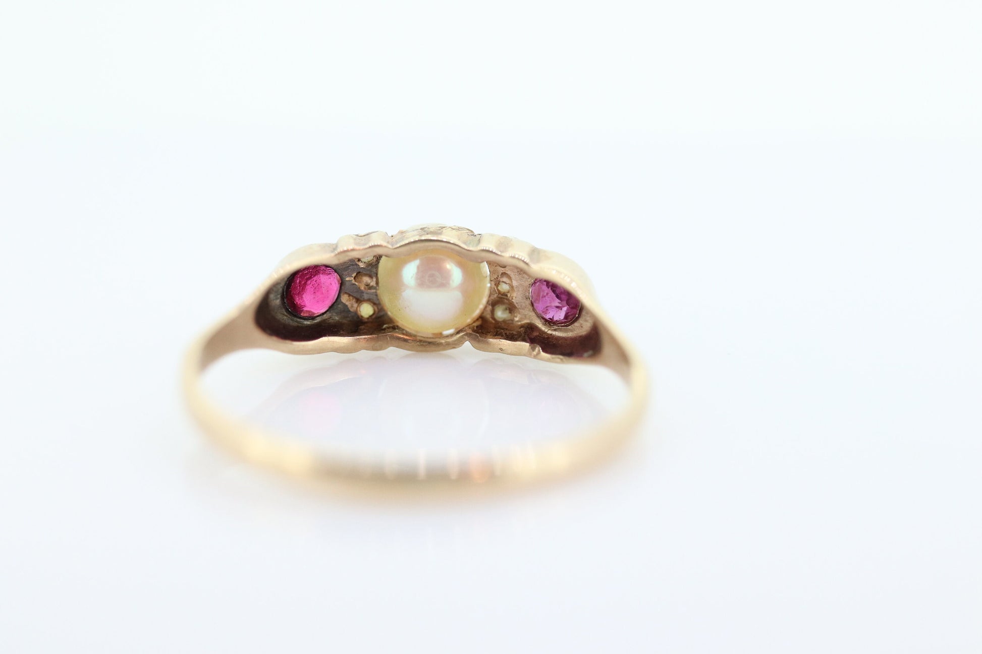 14k Ruby and Pearl Cluster ring. Victorian Pearl seed and Ruby band. st(109)