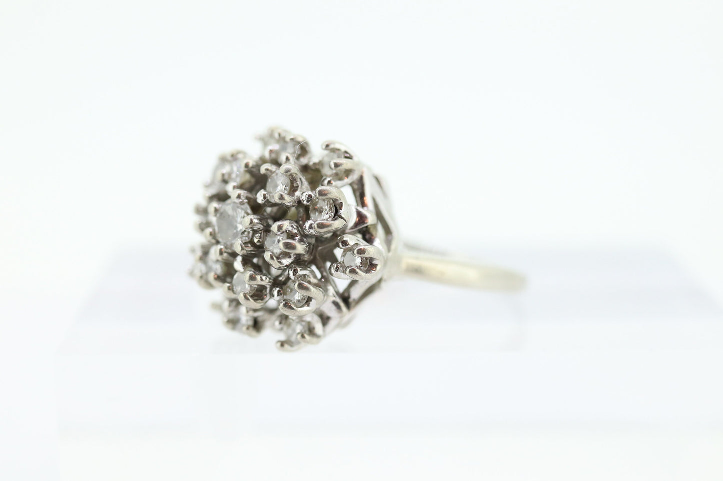 14k Diamond SunBurst STARBURST Round Flower Ring. Round Cluster Diamond cluster cocktail ring. st(222)