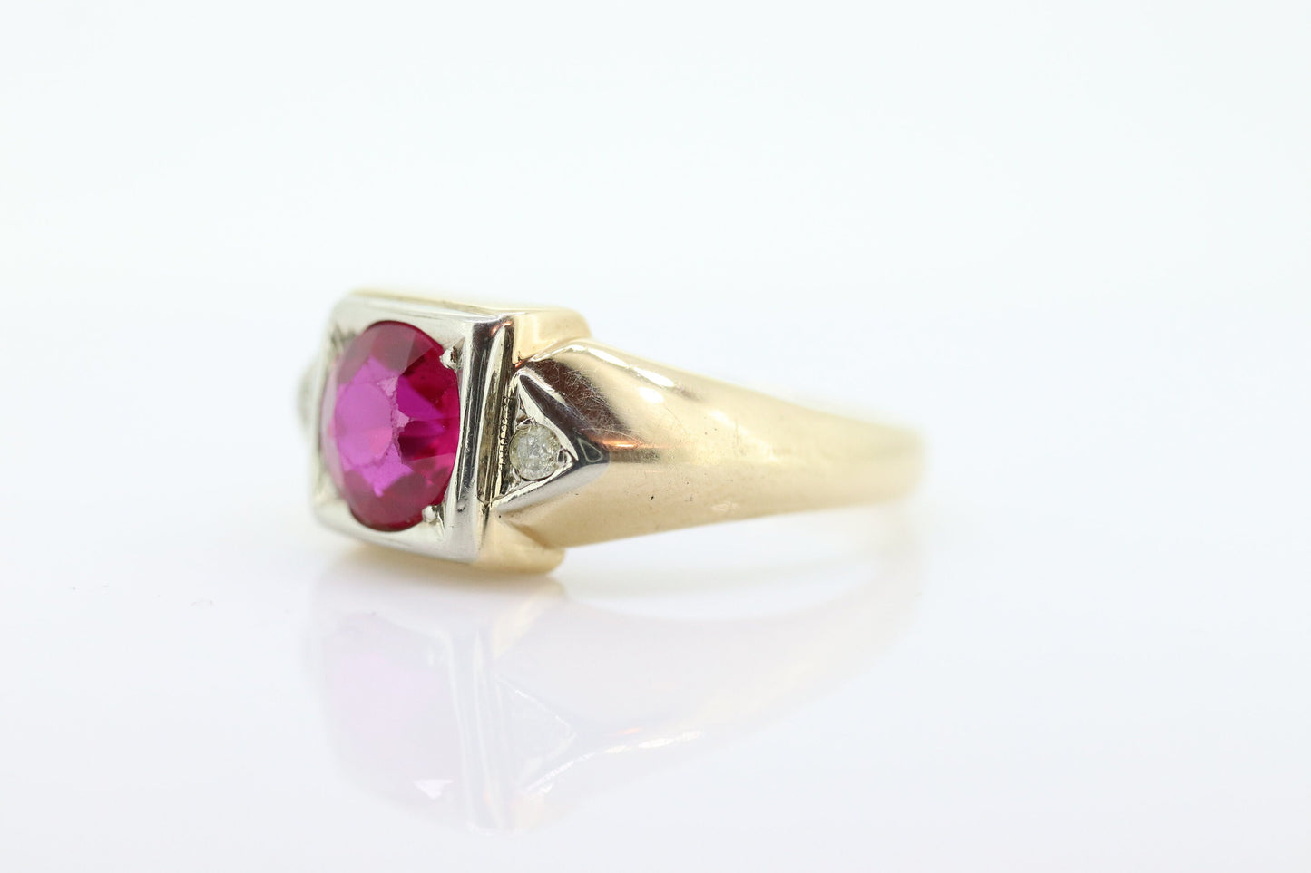 10k Large Ruby and Diamond ring. Mens or Womens Heavy Ruby signet ring. sz 11.