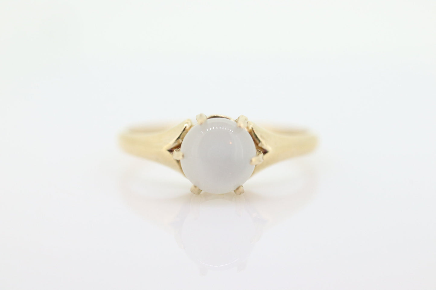 10k Victorian MOONSTONE cabochon Claw set ring. Antique sphere Moonstone ring ring. st(40)