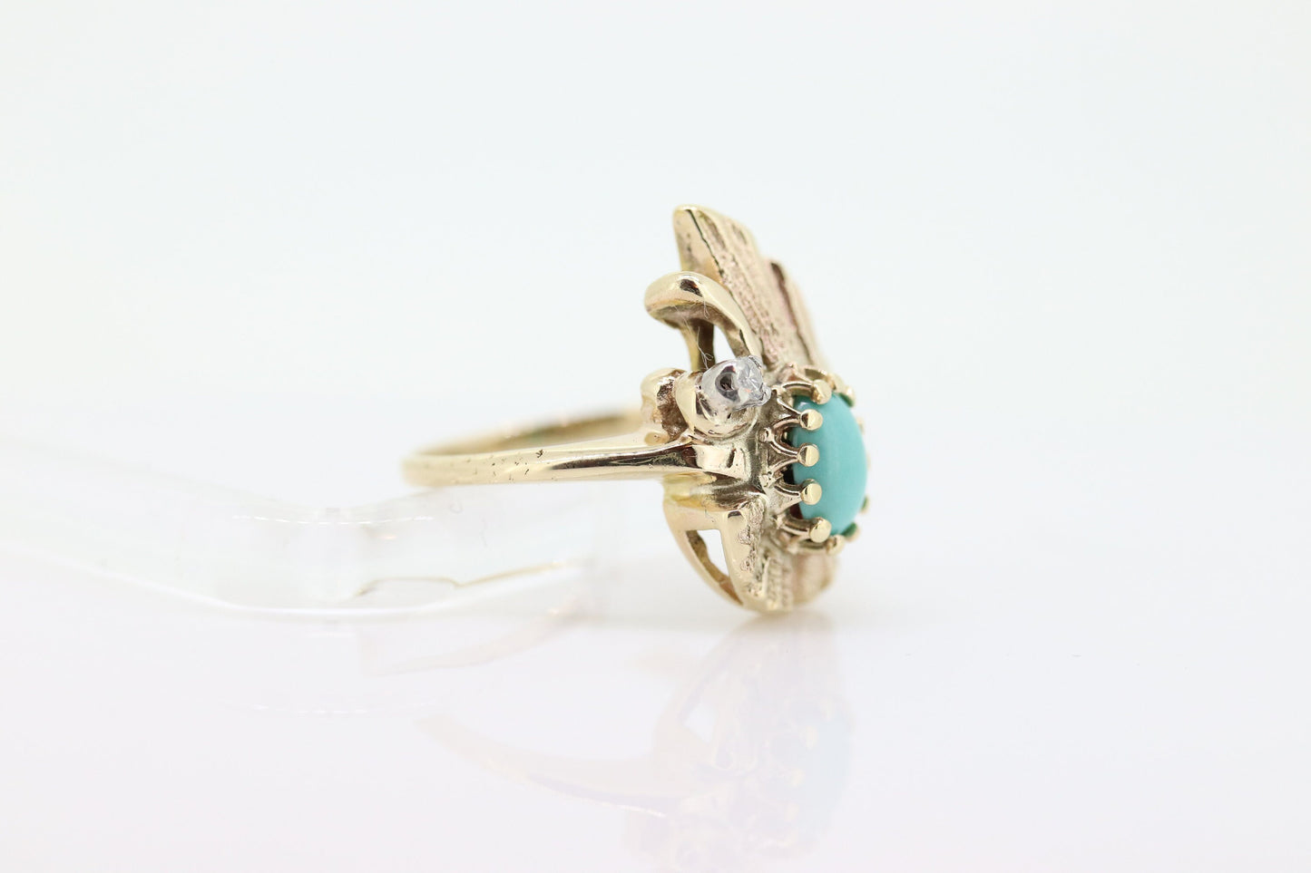 14k Turquoise Cabochon and Diamond Ring. 14k Aquamarine Turquoise Diamond DROP Teardrop Flame Ring (106)