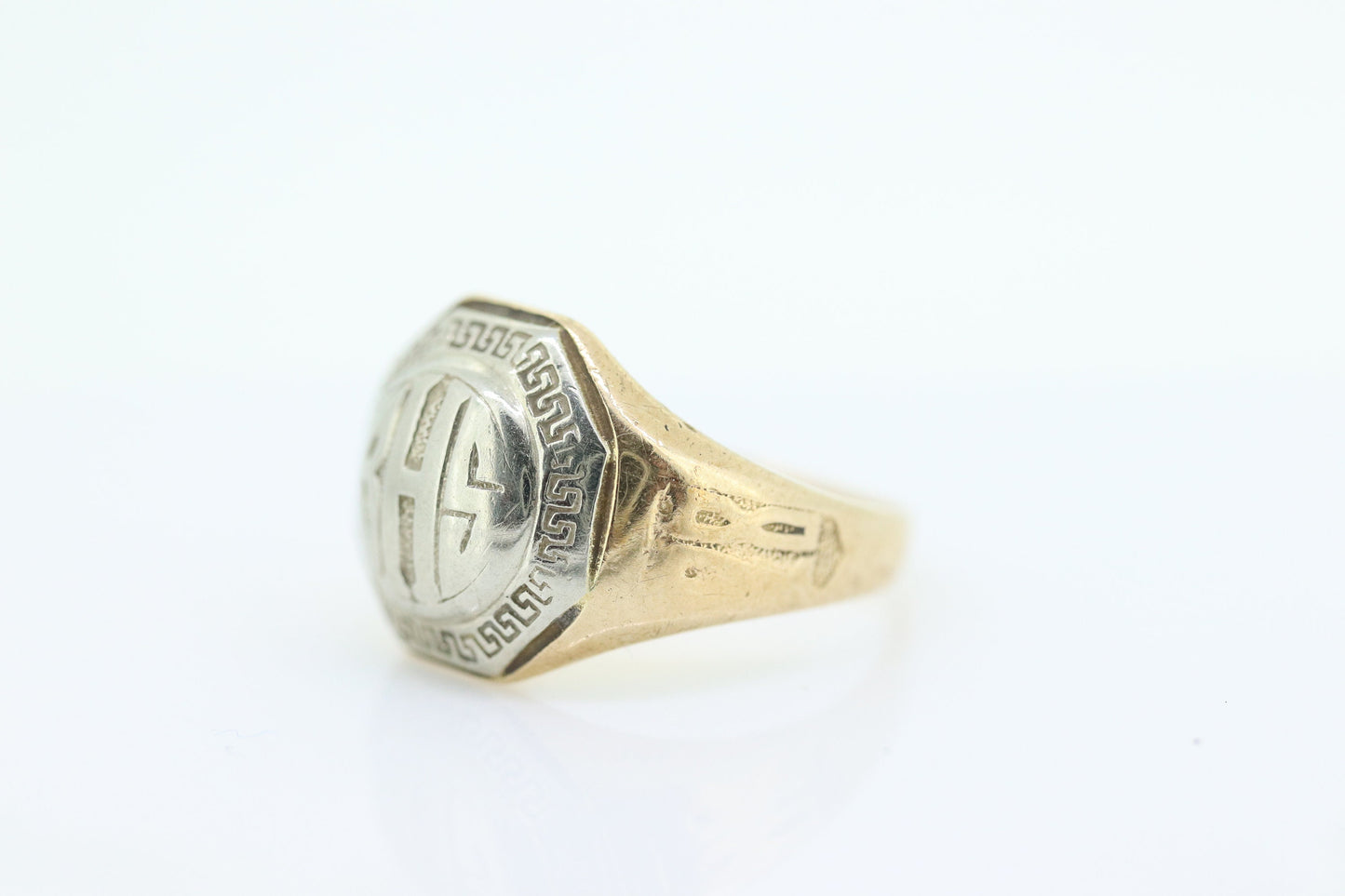 JR Wood Class 1928 BHS Ring. 10k Antique BHS Jr Wood and Sons Graduation Class High School Signet Ring. st(83)