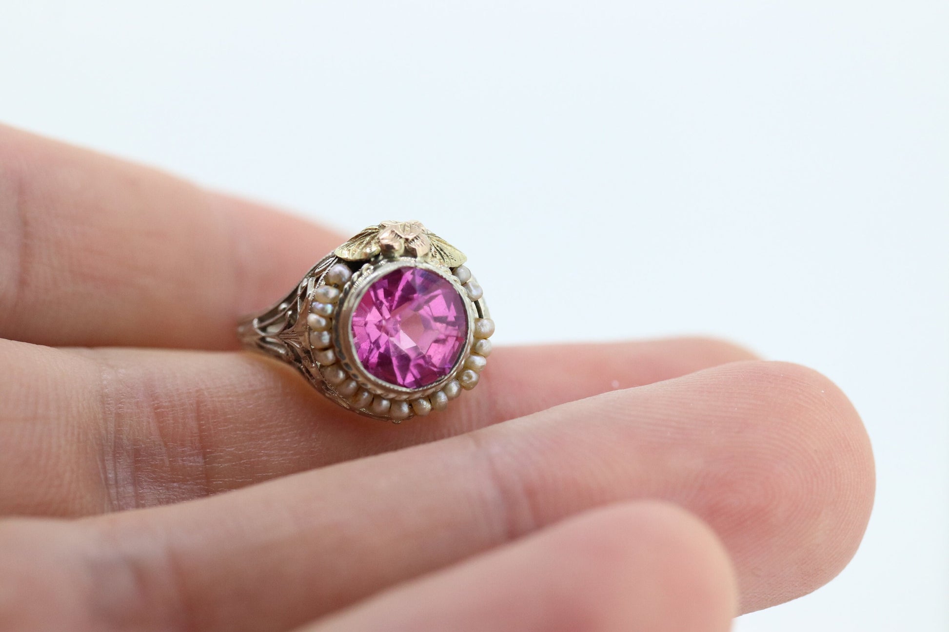 Antique 14k Gold Art Deco Sapphire ring. PINK SAPPHIRE Pearl seed enamel flower filigree ring. st(142)