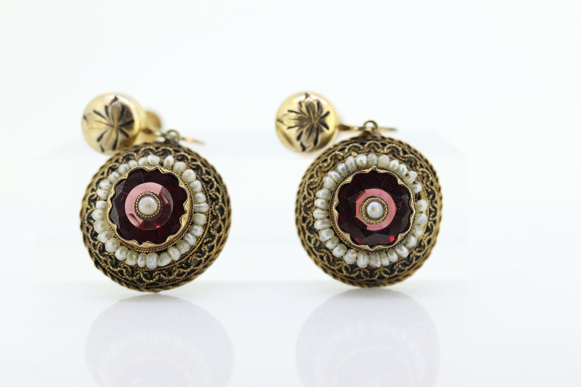 Antique Garnet Pearl seed Earrings. 14k Gold Victorian Etruscan Garnet Dangle Unpierced Screw back st(55)